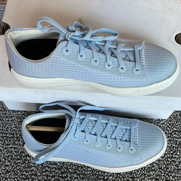 Converse WMNS 156650C
CTAS MODERN OX Chuck Taylor All Star 
PORPOISE/EGRET/EGRET - Picture 3 of 16